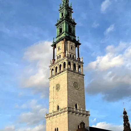 Bialy Kruk Apartamenty Vis-A-Vis Jasnej Gory Czestochowa Exterior photo